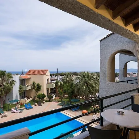 Apart Otel Nireas 3*