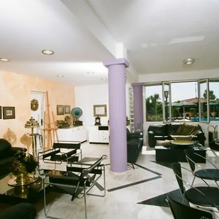 Nireas Apart Otel Hanya