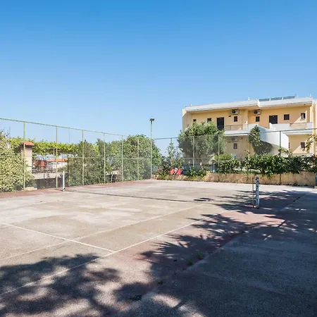 Aparthotel Nireas 3*