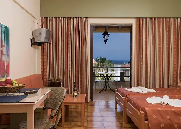 Nireas Aparthotel 3*