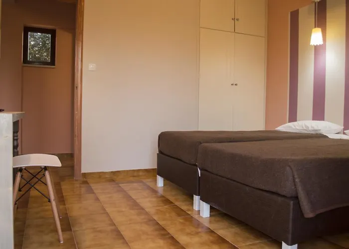 Aparthotel Nireas 3*