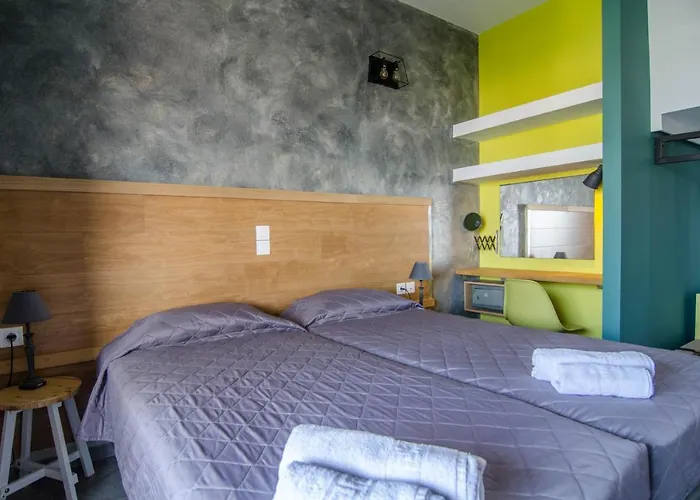 Nireas 3* Kato Daratso