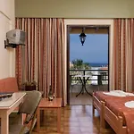 Nireas Apartahotel 3*