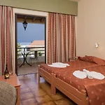 Nireas Apartahotel