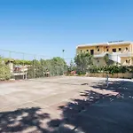 Apartahotel Nireas 3*