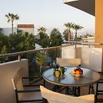 Nireas Apartahotel