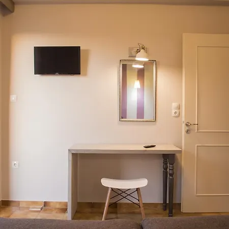 Nireas Apart-hotel 3*