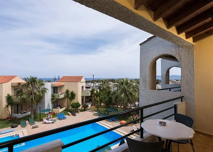 Apartmanhotel Nireas 3*